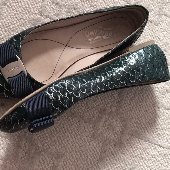 Ferragamo Python Leather Blue VarinA Flats 7 C - Picture 6 of 8